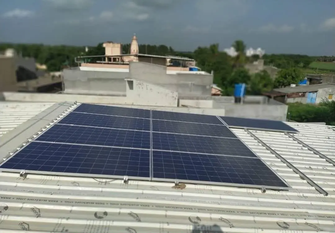 Rooftop vs Floating Solar: Which is Right for Your Project?